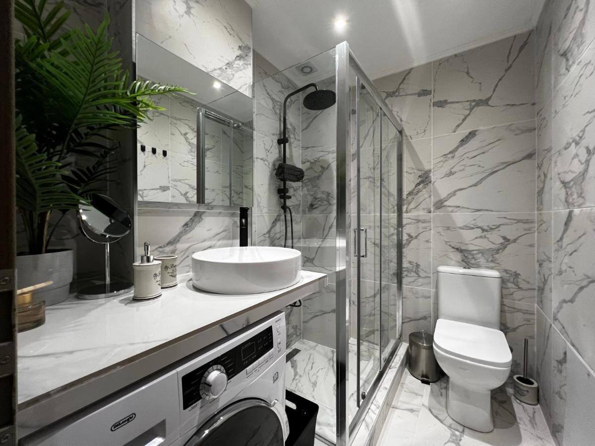 Urban Gem Apartment อเล็กซานโดรโพลิส ภายนอก รูปภาพ