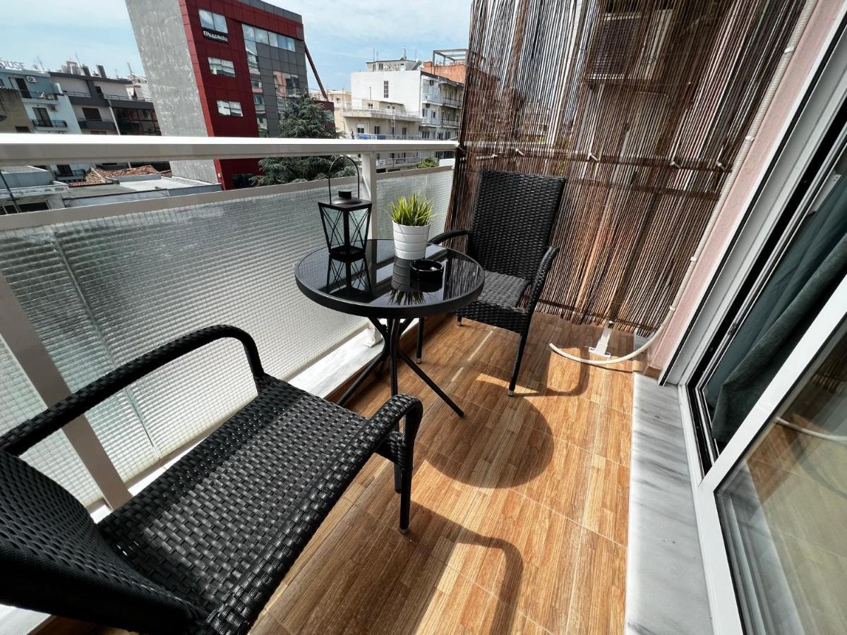 Urban Gem Apartment อเล็กซานโดรโพลิส ภายนอก รูปภาพ