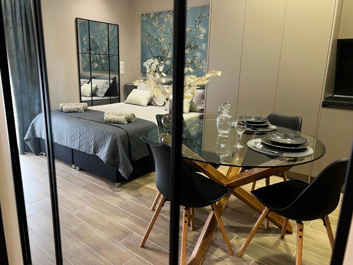 Urban Gem Apartment อเล็กซานโดรโพลิส ภายนอก รูปภาพ